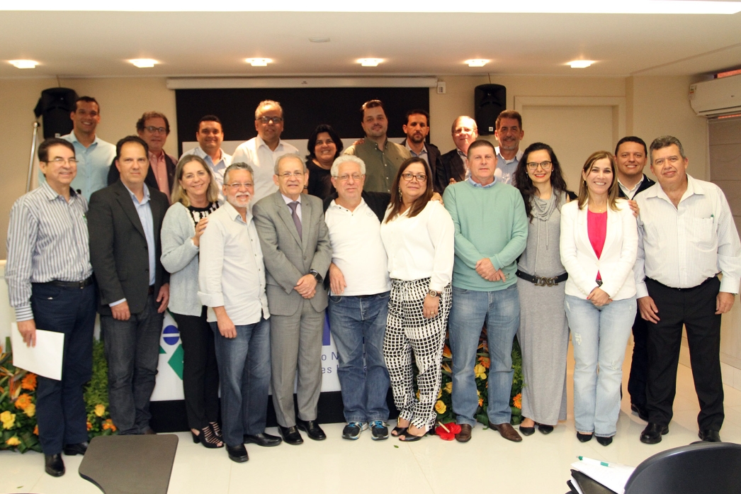 Secretário Geral do CFM palestra sobre saúde pública no 1º Conselho Deliberativo da FMB